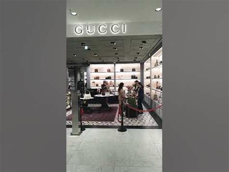 Öffnungszeiten Gucci Corner Stuttgart 1/3 Marktstrasse.